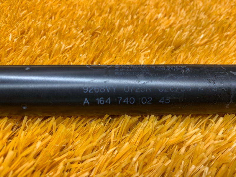 амортизатор багажника, 860 рублей, Красноярск