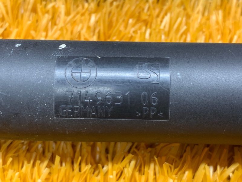 амортизатор багажника, 700 рублей, Красноярск