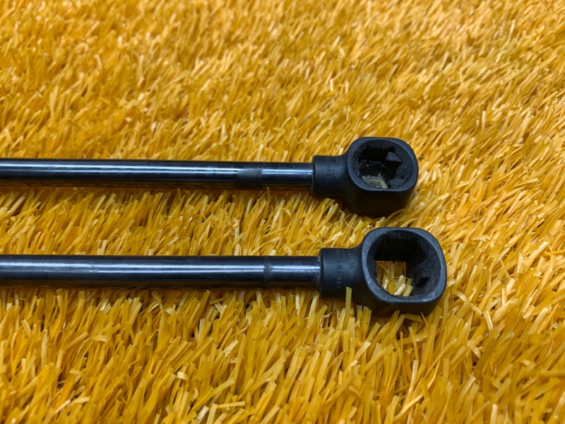 амортизатор багажника, 900 рублей, Красноярск