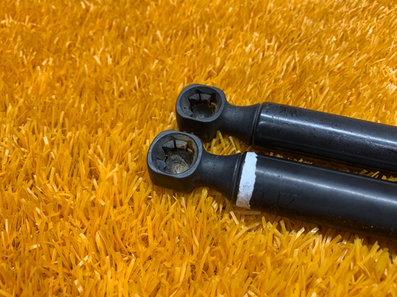 амортизатор багажника, 900 рублей, Красноярск