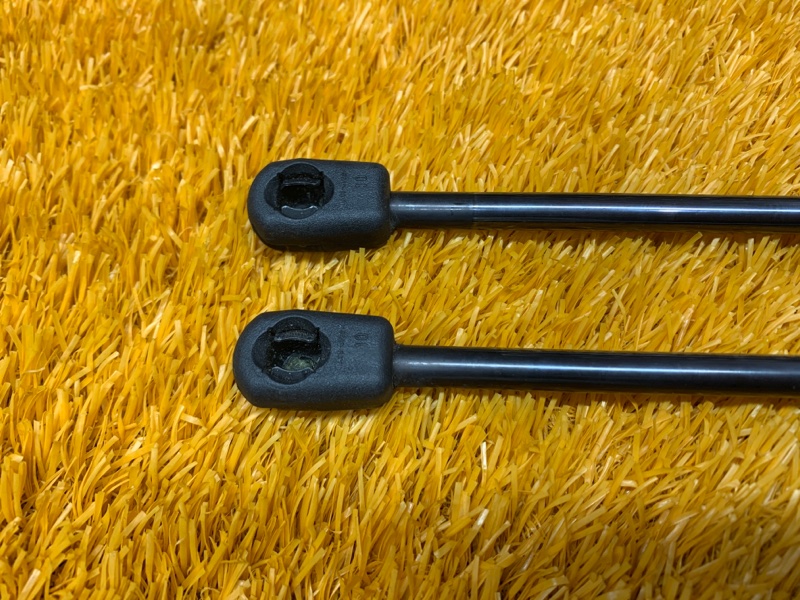 амортизатор капота, 500 рублей, Красноярск