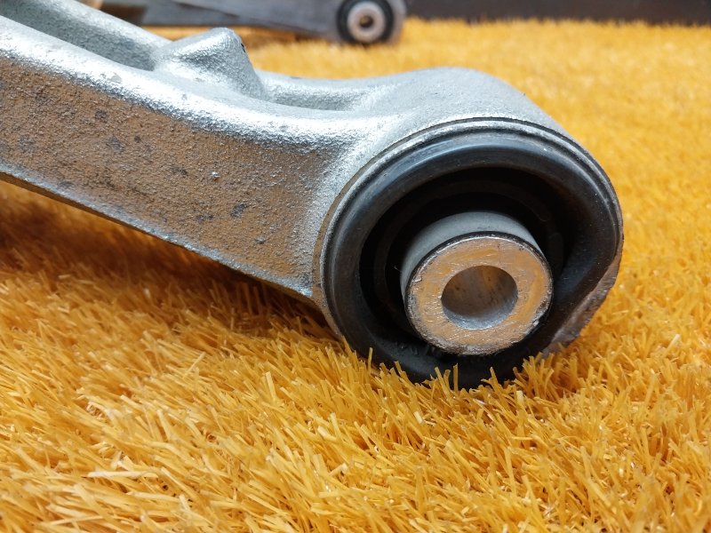 Рычаг подвески нижний, 1500 рублей, Красноярск