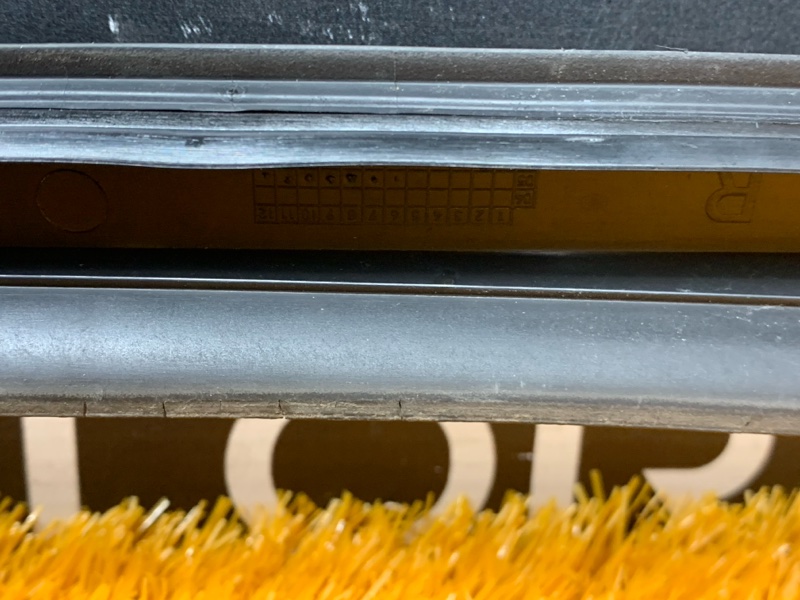 молдинг лобового стекла, 350 рублей, Красноярск