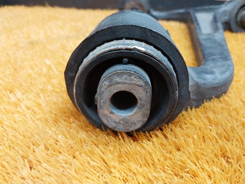 Рычаг подвески нижний, 1400 рублей, Красноярск