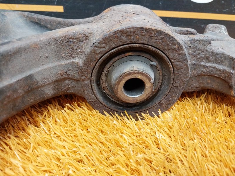 Рычаг подвески нижний, 2080 рублей, Красноярск