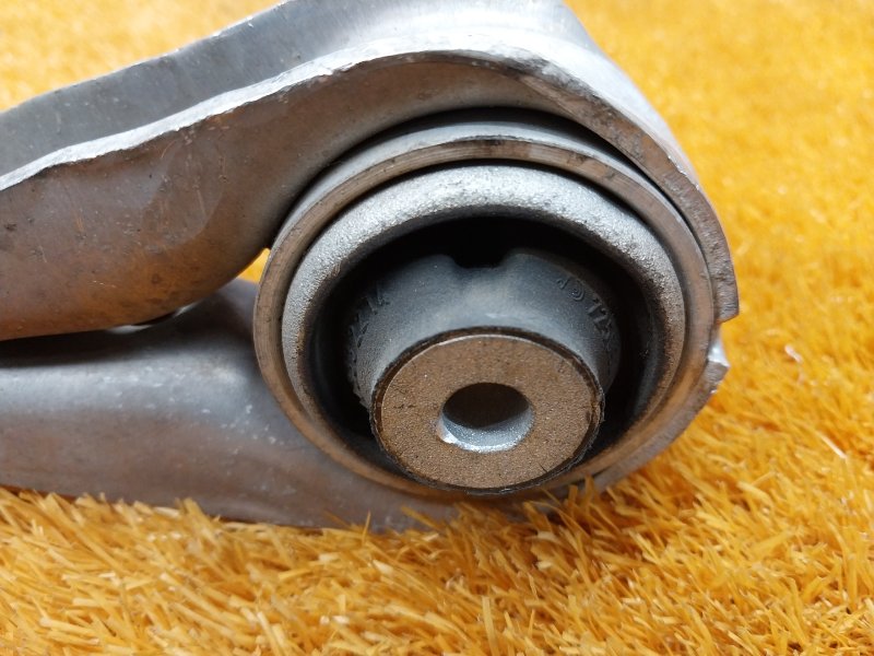 Рычаг подвески верхний, 1060 рублей, Красноярск