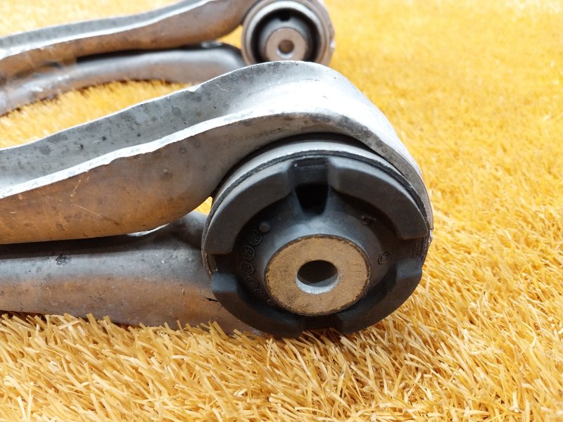 Рычаг подвески верхний, 1060 рублей, Красноярск