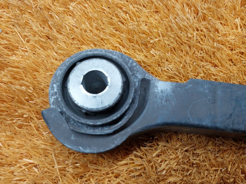 Рычаг подвески нижний, 500 рублей, Красноярск