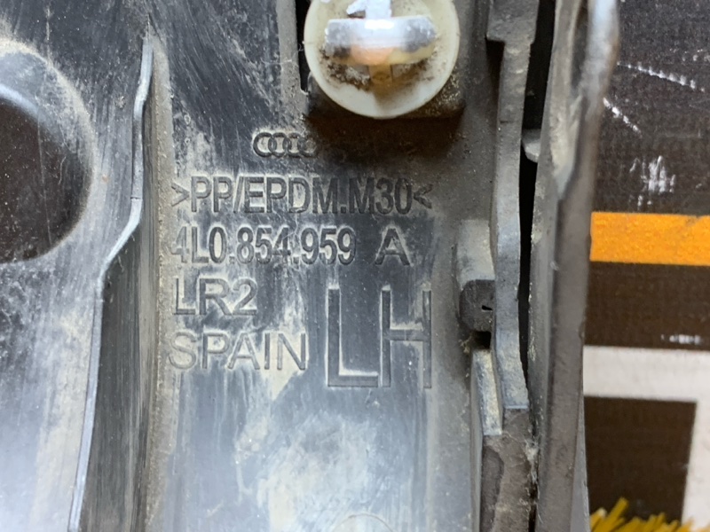 молдинг на крыло, 1400 рублей, Красноярск