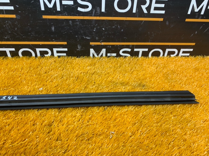 молдинг стекла, 350 рублей, Красноярск