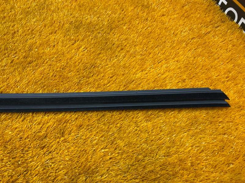 молдинг стекла, 350 рублей, Красноярск