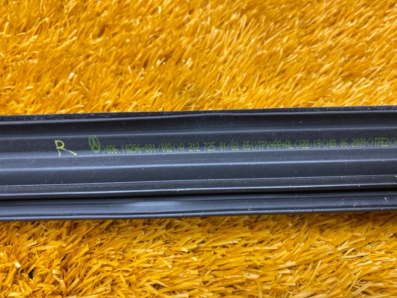 молдинг стекла, 350 рублей, Красноярск