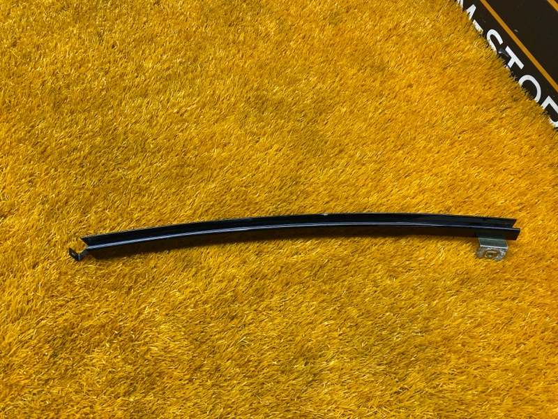 молдинг стекла, 350 рублей, Красноярск