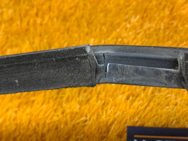 Молдинг стекла внешний, 670 рублей, Красноярск