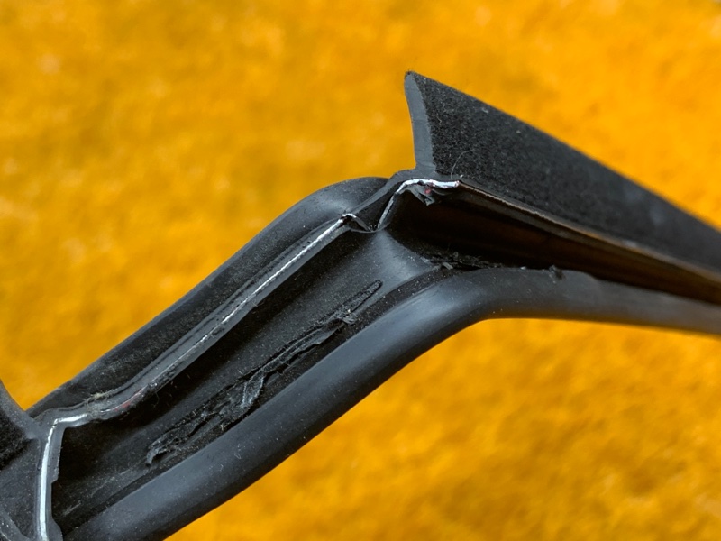 Молдинг стекла внешний, 670 рублей, Красноярск