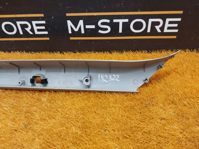 обшивка двери багажника, 500 рублей, Красноярск