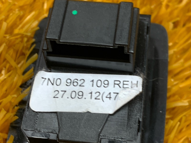 Кнопка открывания двери, 500 рублей, Красноярск