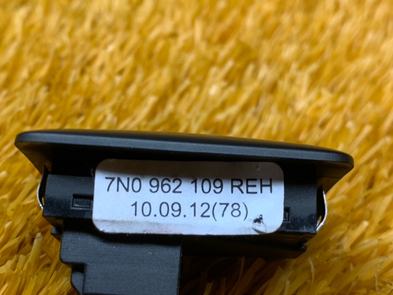 Кнопка открывания двери, 500 рублей, Красноярск