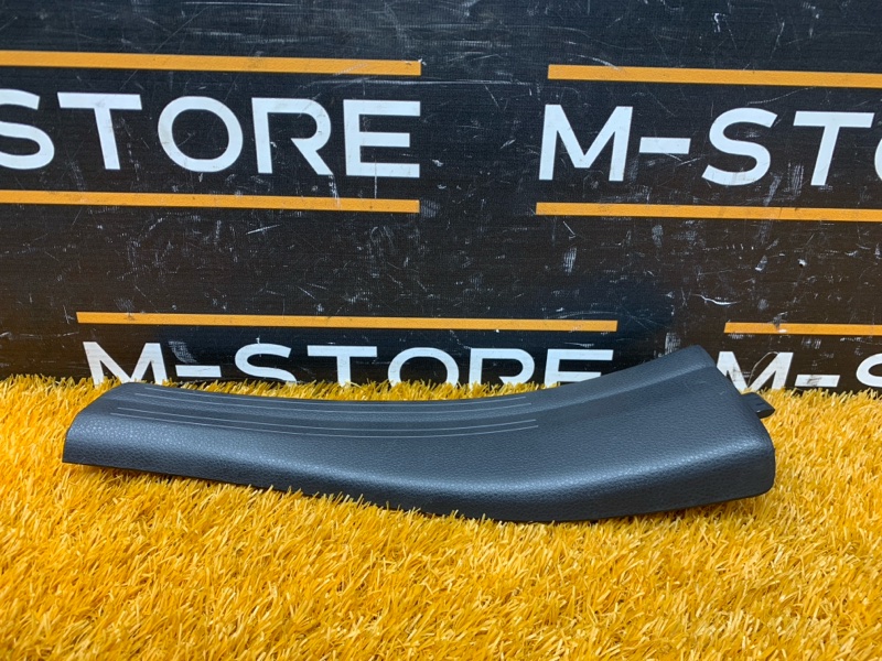 Накладка на порог салона, 350 рублей, Красноярск