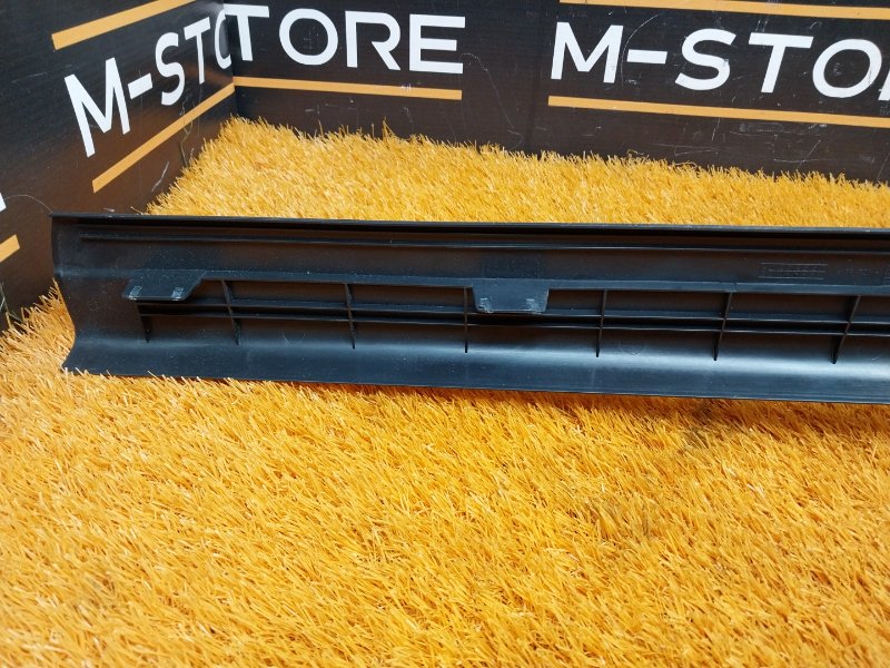 Накладка на порог салона, 670 рублей, Красноярск