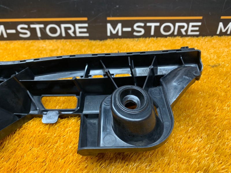 крепление бампера, 630 рублей, Красноярск