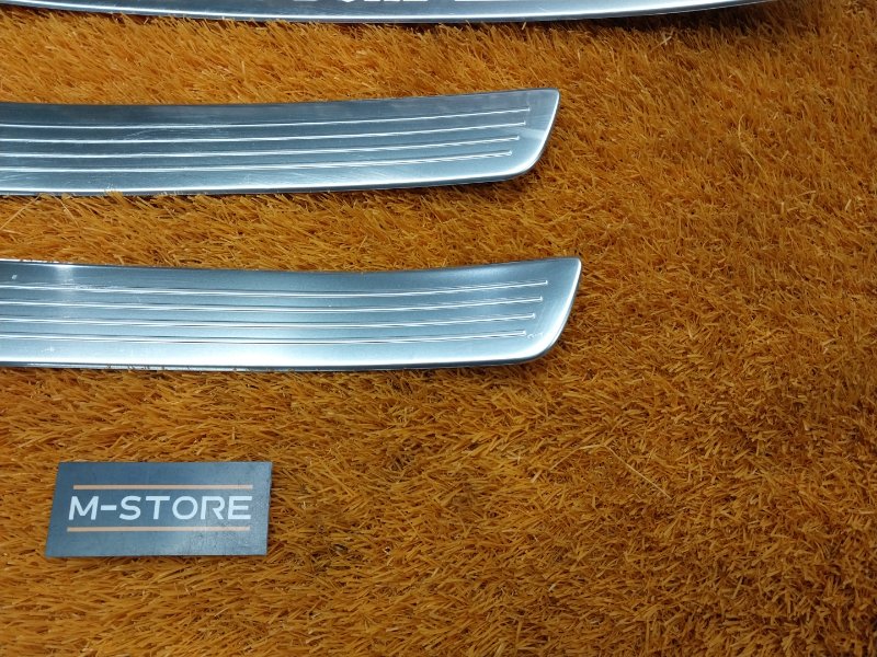 Накладка на порог салона, 3800 рублей, Красноярск