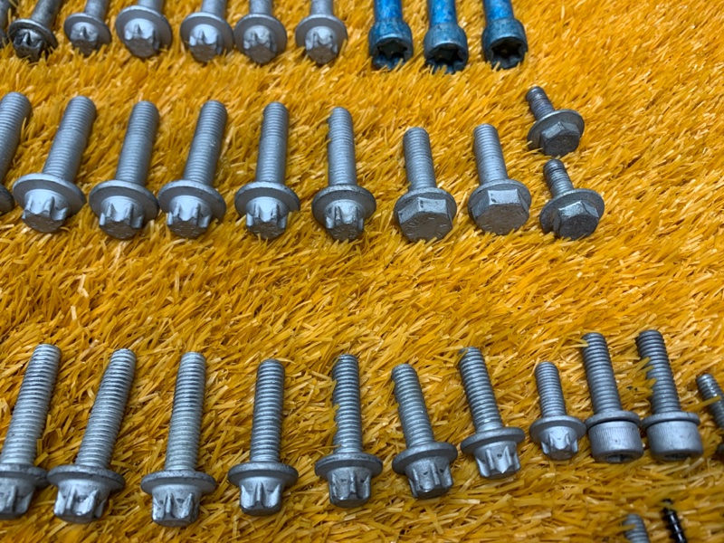 Болты и гайки ДВС, 750 рублей, Красноярск