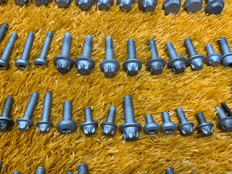 Болты и гайки ДВС, 750 рублей, Красноярск