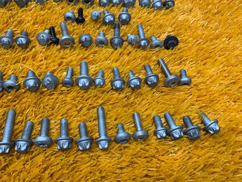 Болты и гайки ДВС, 750 рублей, Красноярск