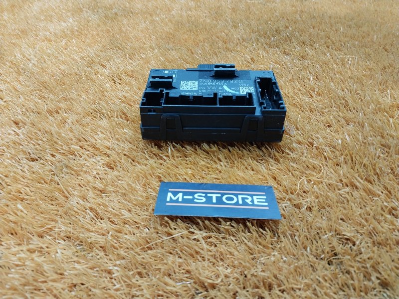 Блок управления дверью, 1000 рублей, Красноярск