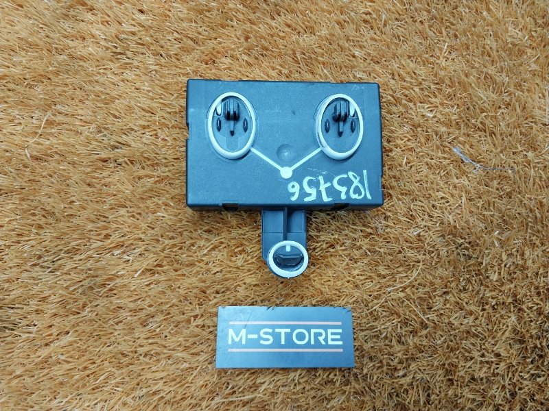 Блок управления дверью, 1000 рублей, Красноярск