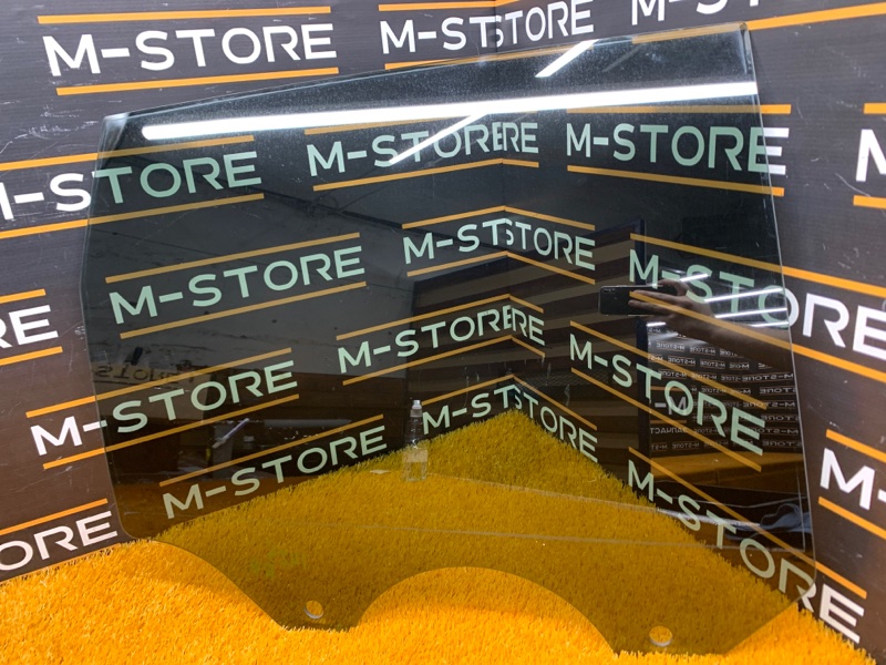 Стекло боковое, 700 рублей, Красноярск