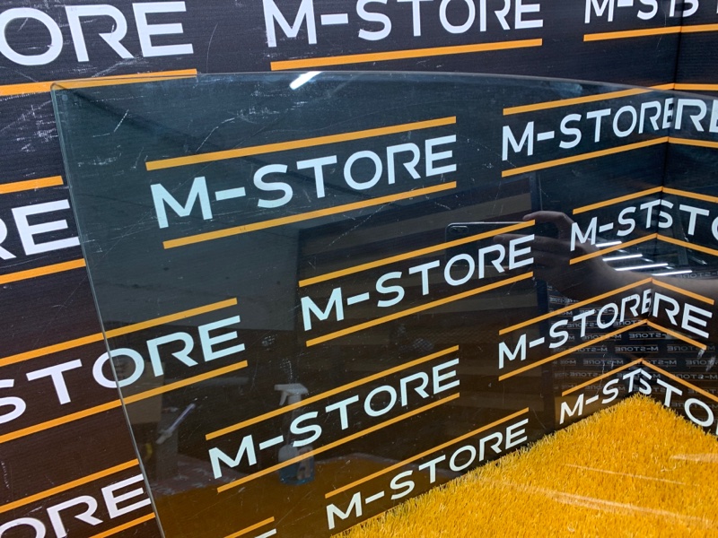 Стекло боковое, 1300 рублей, Красноярск