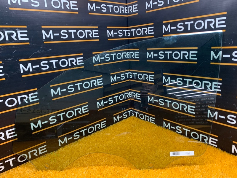 Стекло боковое, 1300 рублей, Красноярск