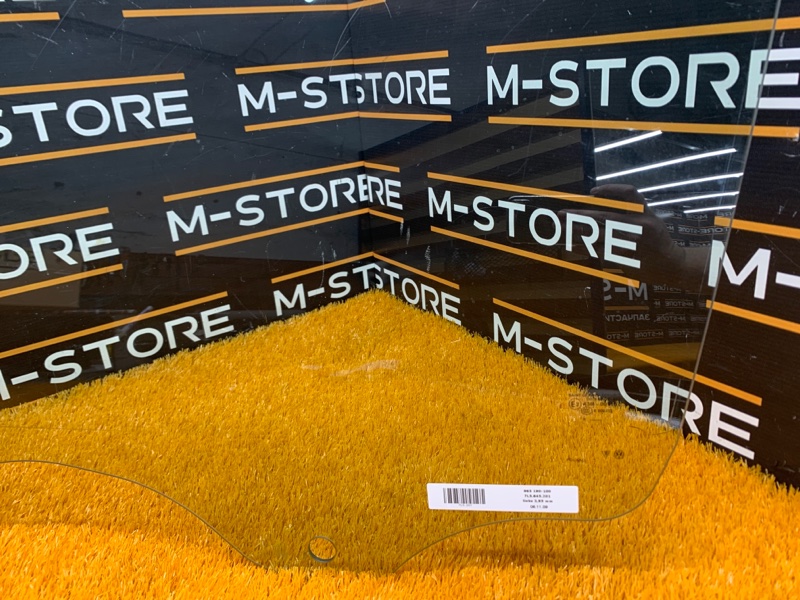 Стекло боковое, 1300 рублей, Красноярск