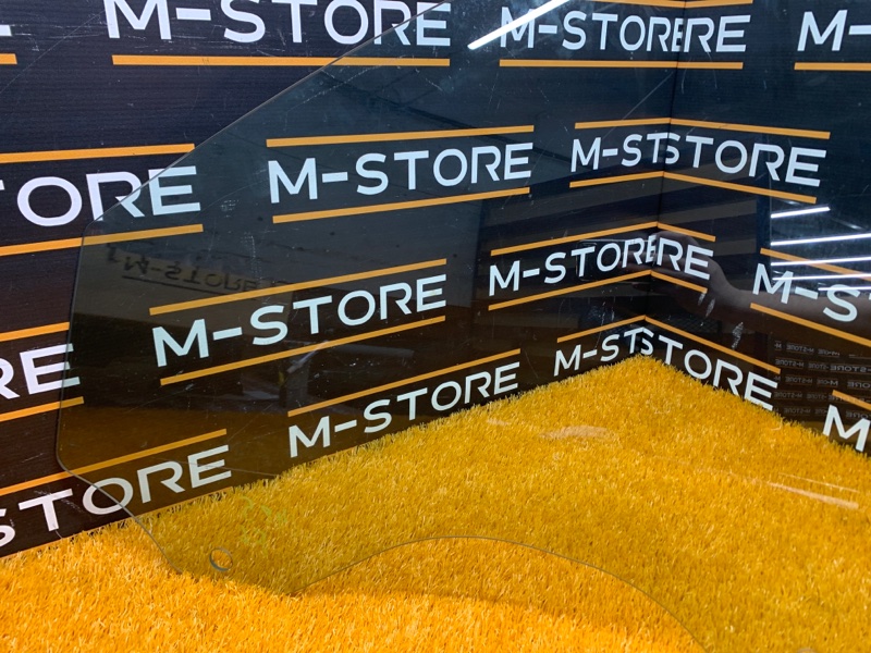 Стекло боковое, 1300 рублей, Красноярск