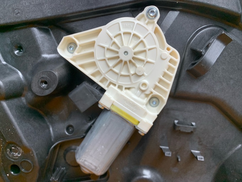 стеклоподъемник, 2310 рублей, Красноярск