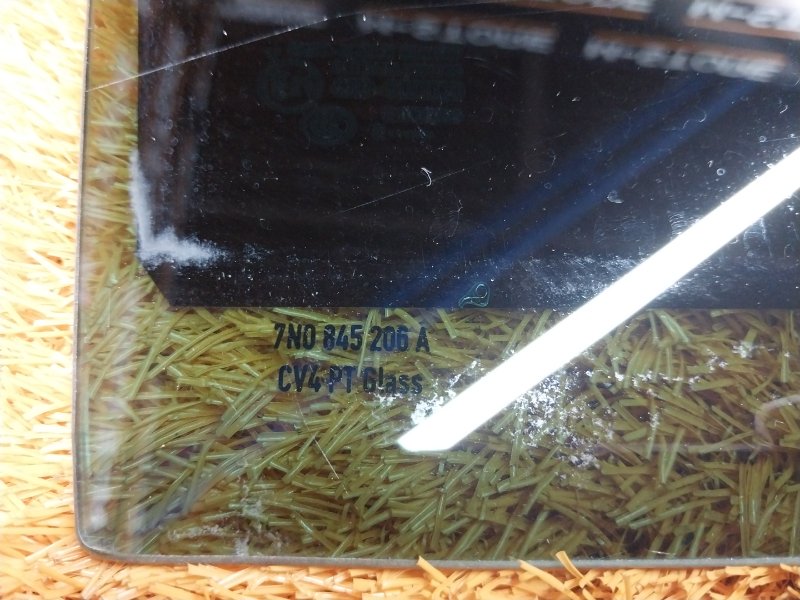 Стекло боковое, 1900 рублей, Красноярск