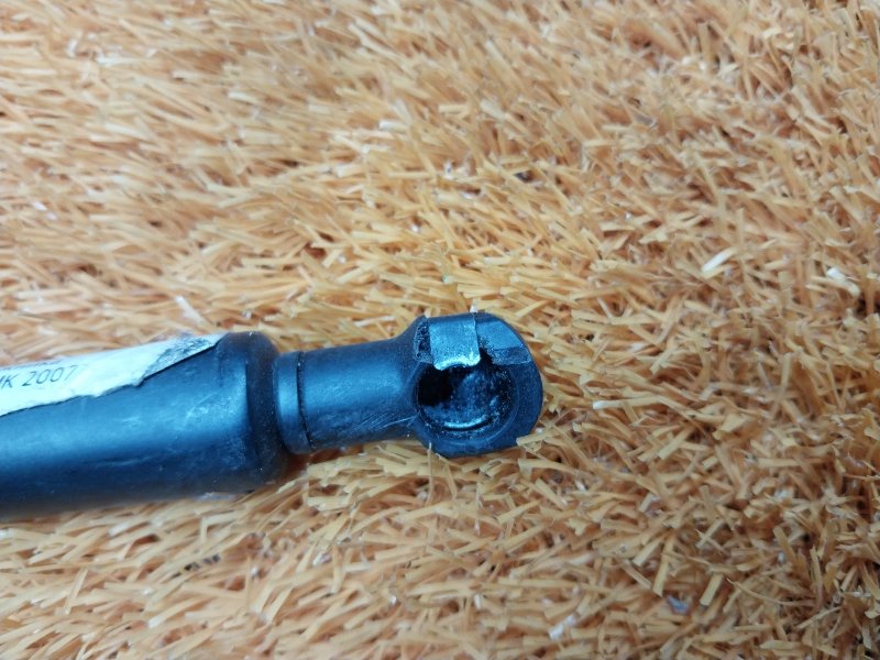 Амортизатор стекла багажника, 1000 рублей, Красноярск