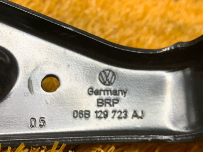 Кронштейн впускного коллектора, 300 рублей, Красноярск