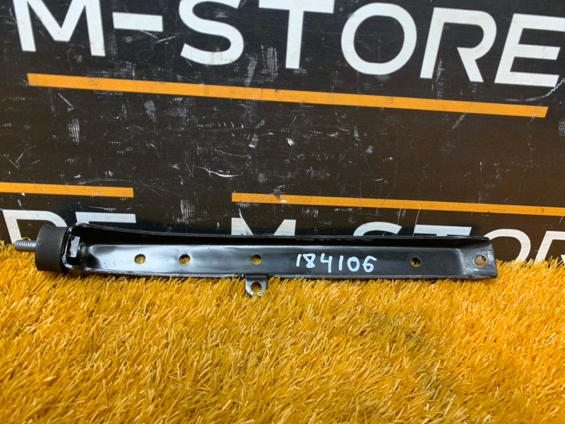 Кронштейн впускного коллектора, 300 рублей, Красноярск