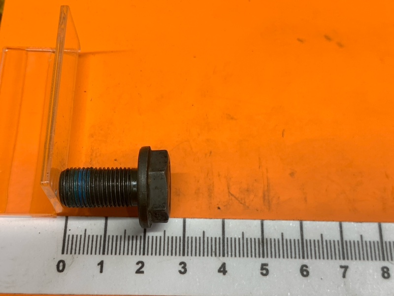 Болт маховика, 380 рублей, Красноярск