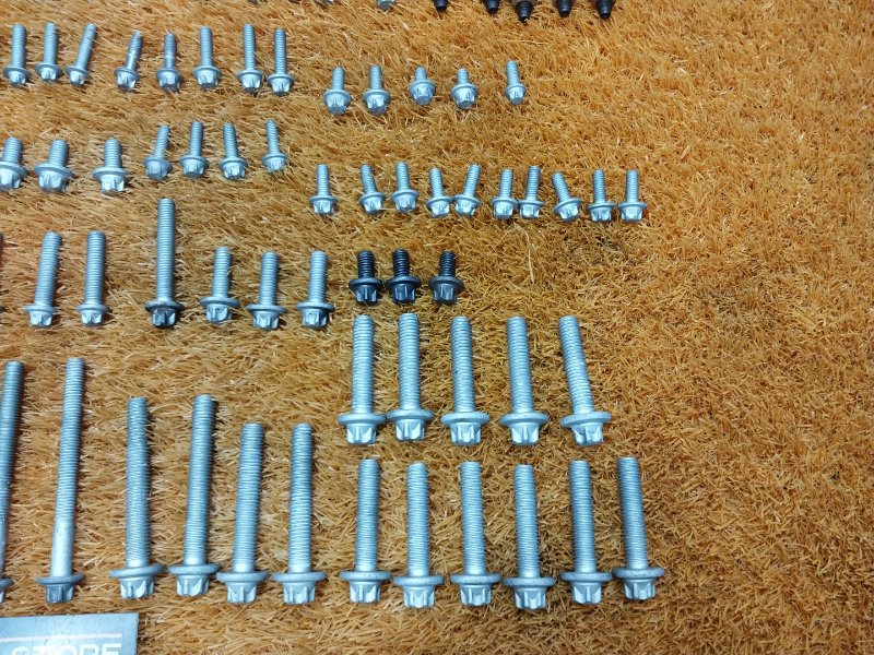 Болты и гайки ДВС, 750 рублей, Красноярск