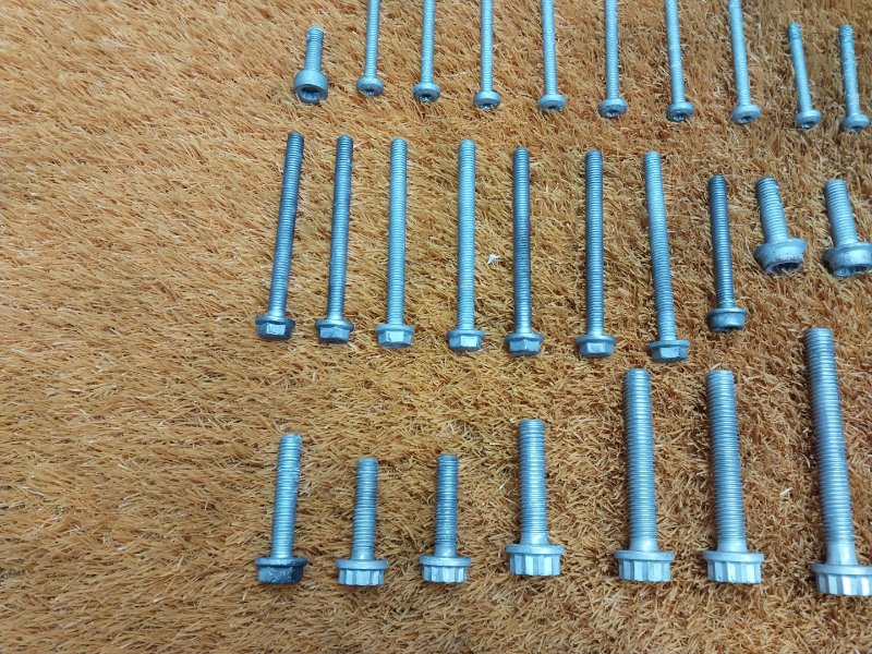 Болты и гайки ДВС, 750 рублей, Красноярск