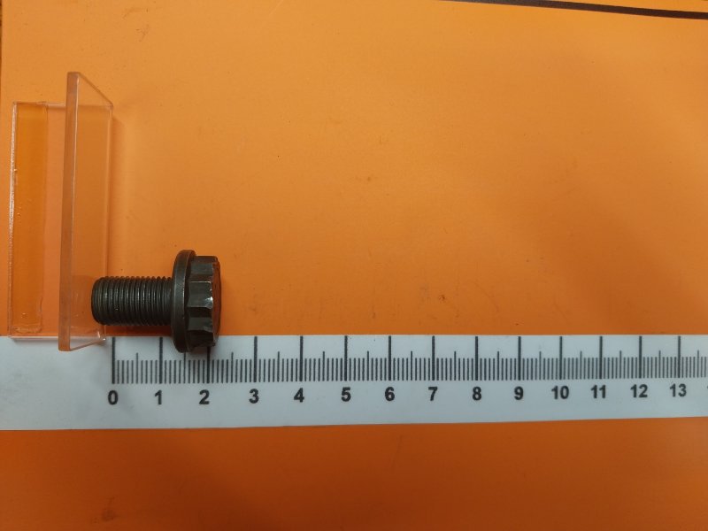 болт гидротрансформатора, 300 рублей, Красноярск