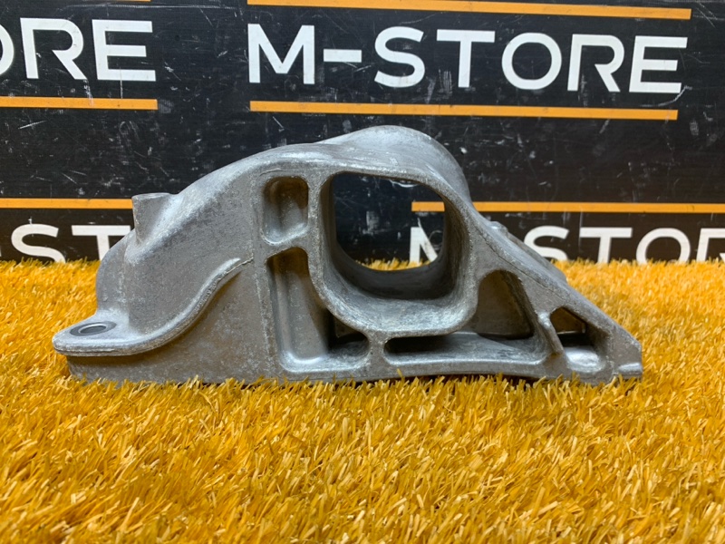 Кронштейн подушки двигателя, 930 рублей, Красноярск