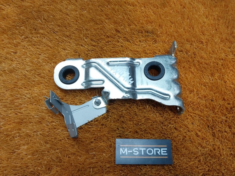 кронштейн, 300 рублей, Красноярск