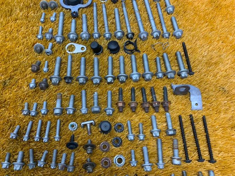 Болты и гайки ДВС, 750 рублей, Красноярск