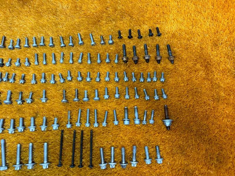 Болты и гайки ДВС, 810 рублей, Красноярск