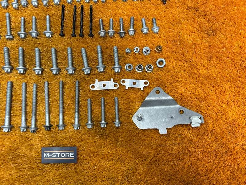 Болты и гайки ДВС, 810 рублей, Красноярск